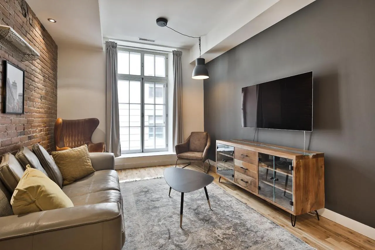 Charming & Contemporary Old Montreal Suites Apartment